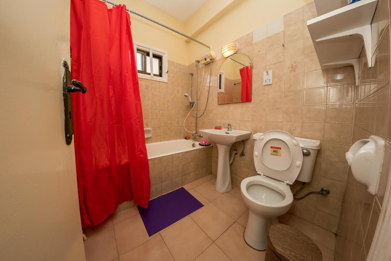 George Apartments Center アヤナパ エクステリア 写真